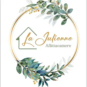 Konukevi La Julienne, Napoli